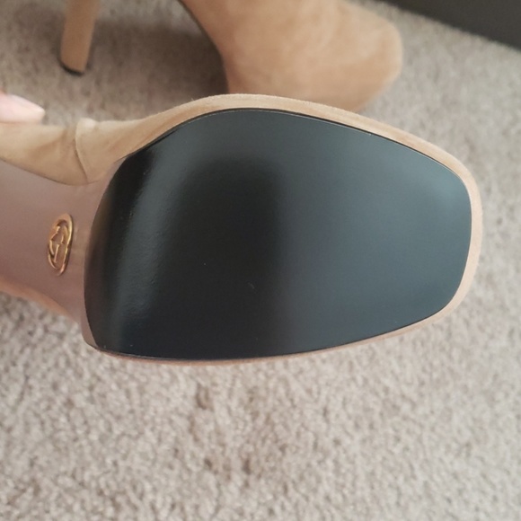 Women's Gucci boots - Picture 4 of 7